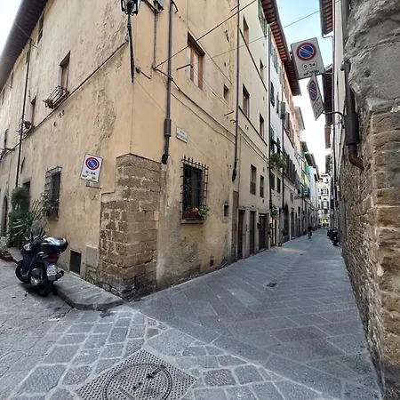 Velluti Chic House *