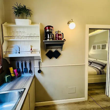 Velluti Chic House Florens